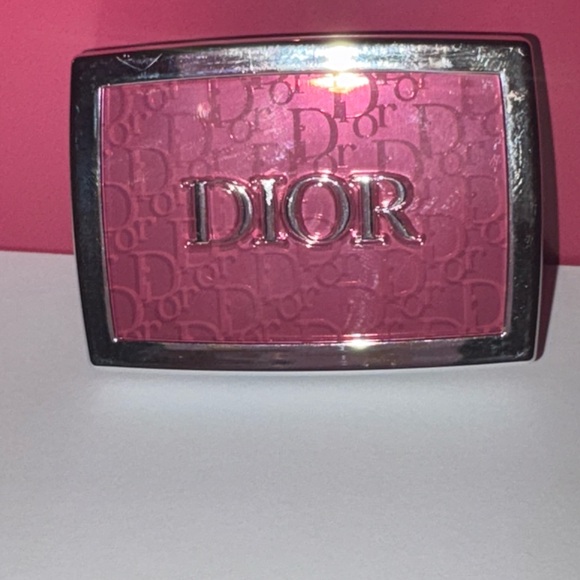 Dior Rosy Blush-Berry - Picture 3 of 3